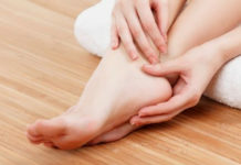 শীতে পা ফেটে গেলে করণীয়