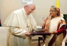 পোপের সঙ্গে প্রধানমন্ত্রীর সাক্ষাৎ