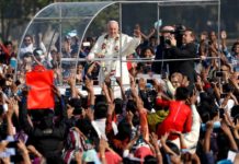 সোহরাওয়ার্দীতে মুক্ত উপাসনায় পোপ ফ্রান্সিস