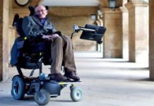 স্টিভেন হকিং দেখিয়েছিলন শারীরিক প্রতিবন্ধকতা কোন সমস্যা নয়