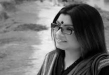 বাবার কবরে সমাহিত তাজিন আহমেদ