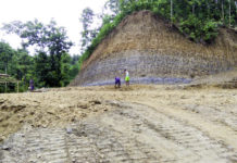 পাহাড় কাটা থেমে নেই বান্দরবানে