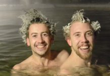 সেখানে গোসল করলেই খাড়া হয়ে যায় মাথার চুল!