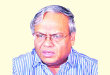 খালেদা জিয়া হাঁটতেও পারছেন না