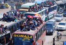 দূরযাত্রায় ভোগান্তি চরমে