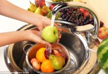 ফল, শাক-সবজি সাবান পানি দিয়ে ধোয়ার দরকার নেই