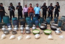 বান্দরবানের লামায় র্যাবের অভিযানে ৯৭ হাজার লিটার চোলাই মদ জব্দ