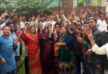 খাগড়াছড়ির মনোনয়ন ফরম জমা দিলেন যতীন্দ্র-সমীর দত্ত