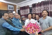 বান্দরবানে কোন শিল্পীই দুস্থ পরিচয়ে বেঁচে থাকবেন না