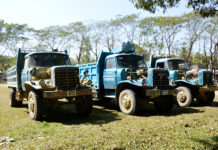 লামায় অবৈধ পাথর বোঝাই তিনটি ট্রাক আটকে দিলো সেনাবাহিনী