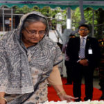 বঙ্গবন্ধুর প্রতিকৃতিতে প্রধানমন্ত্রীর শ্রদ্ধা