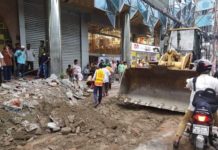 ব্যারিস্টার সুমনের ফেইসবুক লাইভের তিন দিনের মাথায় কাঁটাবনের ফুটপাথ উদ্ধারে অভিযান