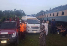 কুলাউড়ায় উপবন ট্রেন ছিটকে খালে: নিহত ৪