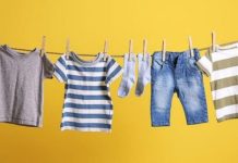 বর্ষায় কাপড়ে স্যাঁতসেঁতে গন্ধ?