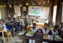 ২০২৩ সালের মধ্যে সব প্রাথমিক বিদ্যালয়ের শিক্ষার্থীদের দেয়া হবে দুপুরের খাবার