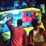 সাভারে দুই ট্রাকের মুখোমুখি সংঘর্ষে মারা গেলো ৫০টি কোরবানীর ছাগল