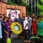 বঙ্গবন্ধুর প্রতিকৃতিতে শ্রদ্ধা নিবেদেন করলেন কলেজ ছাত্রলীগের নব নির্বাচিত নেতারা