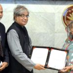 টেলিযোগাযোগ খাতে সাফল্যের জন্যে দু’টি আন্তর্জাতিক পুরষ্কার পেলেন প্রধানমন্ত্রী