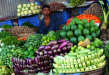 দাম বেড়েছে নিত্য প্রয়োজনীয় দ্রব্যের