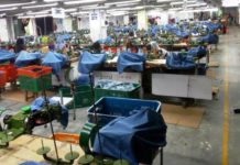 লকডাউনের দুই দিনের মাথায় কারখানা চালু: কী বলছে লুম্বিনী