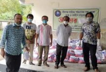 বান্দরবানের ৭০ পরিবারকে ত্রাণ দিলো নীলপদ্ম সাহিত্য পরিবার