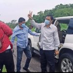 করোনা চিকিৎসায় পার্বত্য মন্ত্রীকে হেলিকপ্টারে নেয়া হলো ঢাকায়