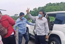 করোনা চিকিৎসায় পার্বত্য মন্ত্রীকে হেলিকপ্টারে নেয়া হলো ঢাকায়