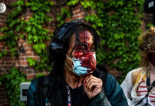 যুক্তরাষ্ট্রে সাংবাদিক-বিক্ষোভকারীদের ওপর ‘অতর্কিত’ পুলিশি হামলা