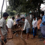 সুনামগঞ্জে নিজ অর্থে রাস্তা মেরামত করলেন চেয়ারম্যান প্রার্থী