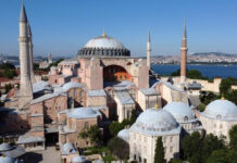 জাদুঘর থেকে আবার মসজিদ হচ্ছে হায়া সোফিয়া