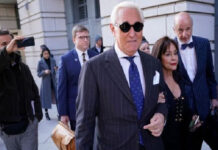 সাবেক উপদেষ্টার শাস্তি কমাতে ট্রাম্পের ক্ষমতা অপব্যবহারের অভিযোগ