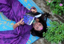 কাঁথাস্টীচ শাড়িতে গ্রামবাংলার গল্প বলে নকশিয়ানা