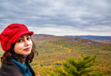 জামদানীতে ফিউশন নিয়ে ‘অন ক্লাউড নাইন এন্ড হাফ’