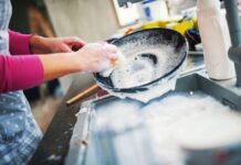 সাংসারিক কাজের জন্য স্ত্রীকে অর্থ পরিশোধের নির্দেশ আদালতের