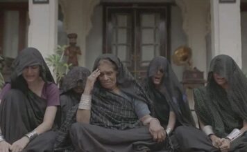 কান্না করাই যাদের পেশা