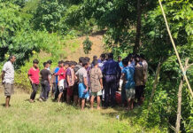 বান্দরবানে পাহাড় ধসে একই পরিবারের দুইজন নিহত, একজন এখনো নিখোঁজ