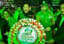 শহীদ মিনারে ভাষা শহীদদের প্রতি শ্রদ্ধা নিবেদনে পার্বত্য মন্ত্রী